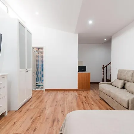 Comfortable 4-bedroom With Private Gardens Villa *