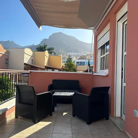 Villa Comfortable 4-bedroom With Private Gardens *
