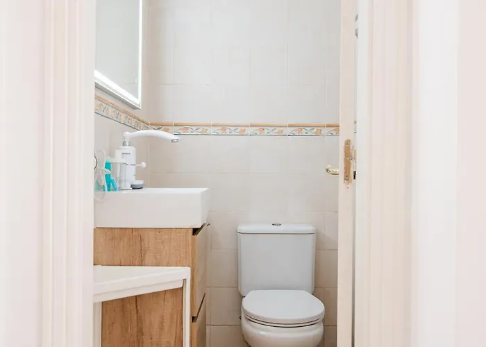 Comfortable 4-bedroom With Private Gardens Villa